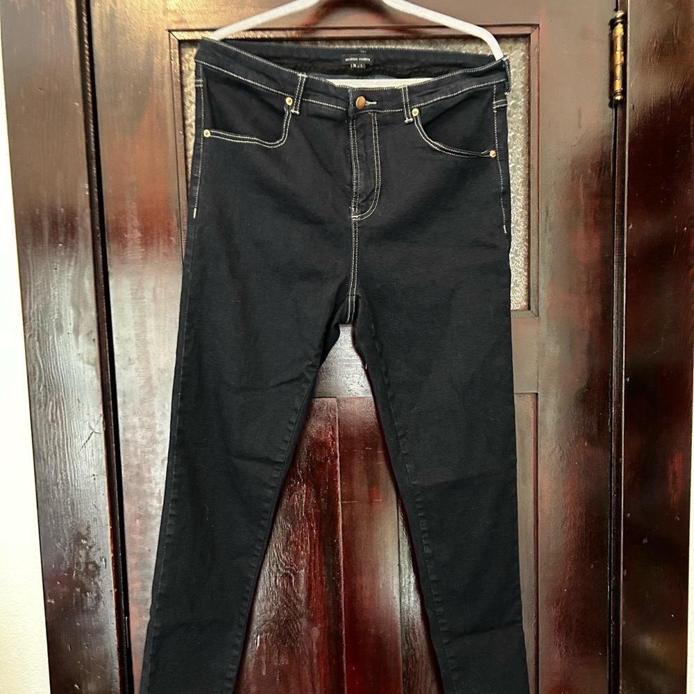 Universal Standard Black Skinny Jeans